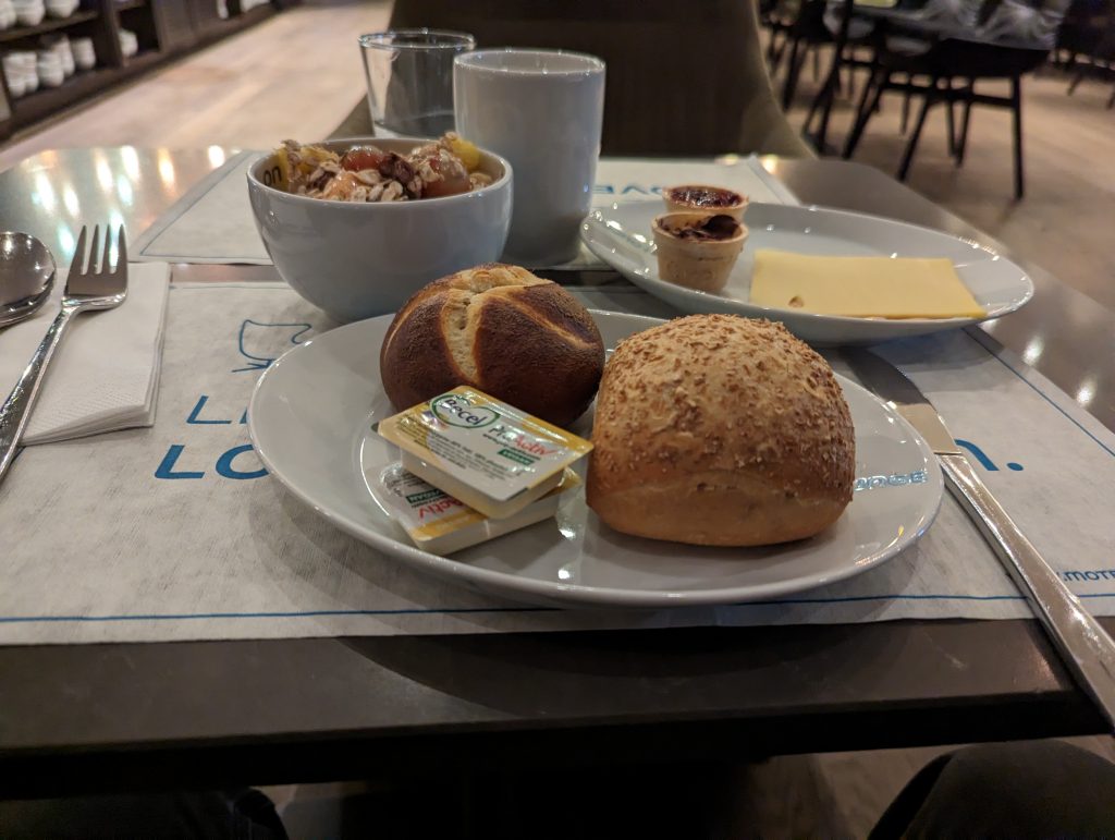 Frühstück im Hotel